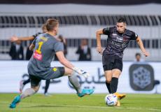 الشباب يفوز على الخليج بثلاثة أهداف دون رد