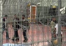حماس تدين التنكيل بالأسرى الفلسطينيين في السجون الإسرائيلية