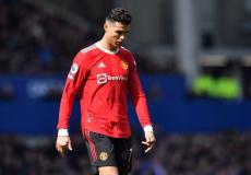 لحظة تجاهل رونالدو لأسطورة مانشستر يونايتد.. تسبب بإحراجه