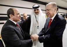 لقاء الرئيس المصري السيسي ونظيره التركي أردوغان في الدوحة