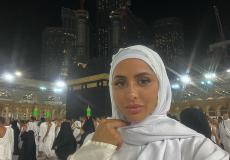 مارين الحيمر عارضة أزياء فرنسية تدخل الاسلام وتزور الكعبة