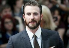 النجم الأمريكي كريس إيفانز