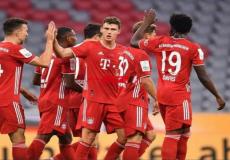 لاعبو بايرن ميونخ في أحد مباريات الدوري الالماني لكرة القدم