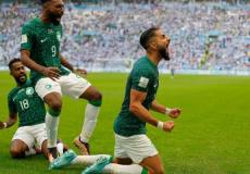 فرحة لاعبي السعودية بالفوز على الارجنتين