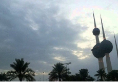 الكويت: الأرصاد تحذر من أمطار رعدية ورياح مع انخفاض الرؤية الأفقية