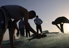 صيد الأسماك من بحر غزة