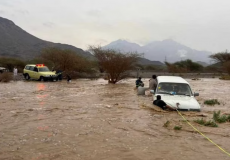 غرق السيارات بسبب الأمطار الغزيرة في السعودية