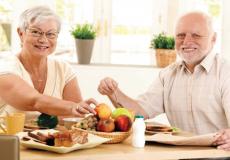 أغذية مهمة لكبار السن
