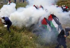 قنابل الغاز خلال مواجهات مع الاحتلال في نابلس - ارشيف