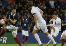 مباراة سابقة بين فرنسا وانجلترا وديا