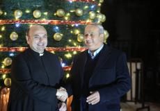 نائب الأمين العام للجبهة الشعبية جميل مزهر مع الأب غابرييل روميلو