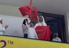 أمير قطر يحتفل بتأهل المغرب لثمن نهائي كأس قطر 2022