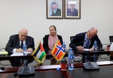 المالية توقع اتفاقية مع النرويج