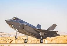 طائرات مقاتلة من طراز " F-I15"