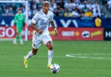 اللاعب جوليان أراوغو