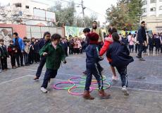أطفال غزة يلعبوا ويشاركوا في نشاطات أيام المرح