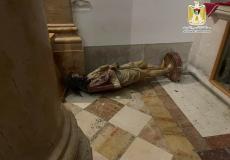 مستوطنون يحطمون محتويات كنيسة "حبس المسيح" في القدس 1.jpg