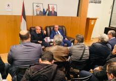 جانب من لقاء قدري أبو بكر مع نشطاء من الجاليات الفلسطينية