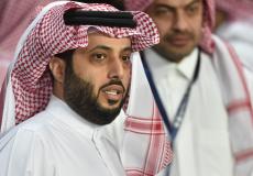 رئيس نادي ألميريا تركي آل شيخ