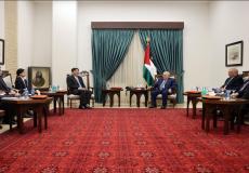 لقاء الرئيس عباس مع المبعوث الصيني