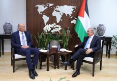 محمد اشتية مع ممثل البنك الدولي لدى فلسطين