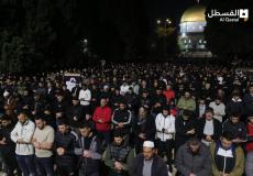 آلاف المواطنين يؤدون صلاة الفجر بالأقصى