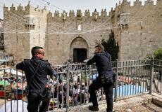 عشرات الآلاف يؤدون صلاة الجمعة في المسجد الأقصى