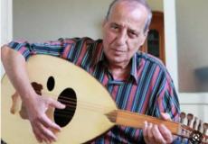سبب وفاة إيلي شويري الفنان اللبناني ، حيث يظهر وهو يعزف على آلة العود