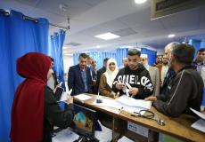 التشريعي بغزة يتفقد الطواقم الطبية في مجمع الشفاء الطبي