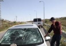 مستوطنون يهاجمون مركبات نابلس - أرشيف