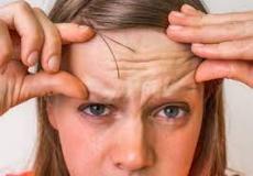 بدون البوتوكس.. طريقة إزالة تجاعيد "الأسد" في الوجه