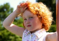 الإسعافات الأولية للطفل المصاب بضربة شمس