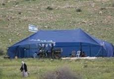 مستوطنون ينصبون خياما ويطاردون رعاة الأغنام جنوب الخليل