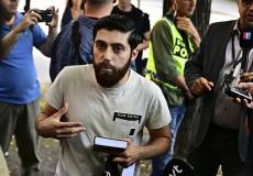 سويدي يكشف نيته ويتراجع عن حرق التوراة في السويد / صورة من المكان