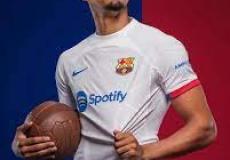 قميص برشلونة الجديد يثير جدلاً واسعاً لهذا السبب!