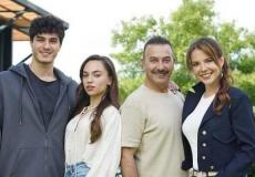 مسلسل من يقع بنفسه لا يبكي الحلقة 8 مترجمة HD – قصة عشق