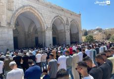 آلاف المصلين يؤدون صلاة الجمعة بالمسجد الأقصى