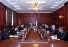 وزير الخارجية الفلسطيني ونظيره الطاجيكي يرأسان الجلسة الثالثة من المشاورات السياسية بين البلدين