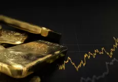 الذهب يصعد مع تراجع الدولار