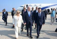 نتنياهو يصل قبرص برفقة زوجته سارة