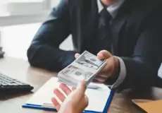 تفسير رؤية المال الورق