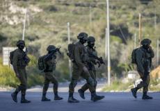 الجيش الإسرائيلي يؤكد إغلاق طرق إثر نشاط أمني