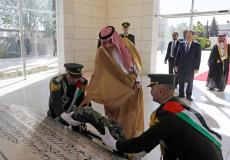 السفير السعودي يضع إكليلا من الزهور على ضريح الشهيد عرفات