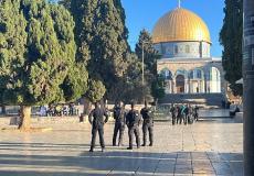قوات الاحتلال تقتحم باحات المسجد الأقصى