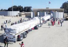 دخول 12 شاحنة مساعدات إنسانية إماراتية إلى غزة