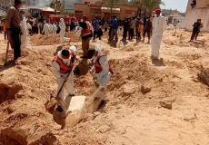 غزة - انتشال 51 جثمانا إضافيا من مقبرة جماعية في مستشفى ناصر