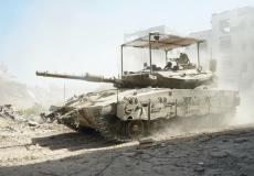 الجيش الإسرائيلي يعترف بنقص كبير في الدبابات إثر تضررها في معارك غزة