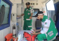 طاقم تمريض داخل مركبة إسعاف في غزة - توضيحية