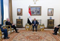 السيسي مع رئيس وكالة الاستخبارات الأمريكية