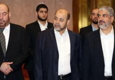 خالد مشعل رفقة قيادات من حركة حماس